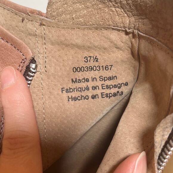 Free People Brown Leather Jack Zip Ankle Boots Lug Sole Size 7 Made in Spain - Picture 5 of 7